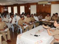 நகை மற்றும் அடகு கடைகளின் பாதுகாப்பு குறித்த கலந்தாய்வு கூட்டம் காவல் துறை நடத்தியது