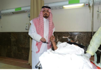 வேலை வாங்கி தருவதாக கூறி முன்னாள் எம்.எல்.ஏ, பெற்ற பணத்தை திருப்பி வழங்கவில்லை என பட்டதாரி குடும்பத்துடன் ஆட்சியர் அலுவலகத்தில் தீக்குளிக்க முயற்சி (வீடியோ)