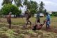padalur01 Property affair near Perambalur, scenes of relatives being attacked with weapons; Viral on the Internet: Police investigation!