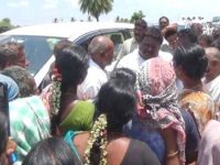 ஓராண்டிற்கு பின் நன்றி சொல்ல வந்த அமைச்சரை, வாக்குறுதிகளை நிறைவேற்ற கோரி முற்றுகையிட்ட பொதுமக்கள்!
