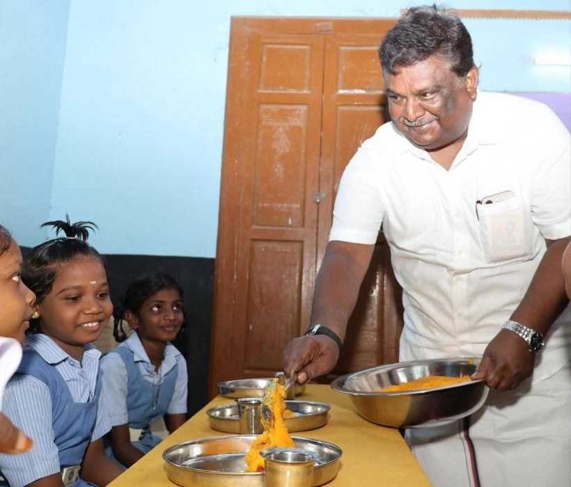 அரியலூர்: அரசு உதவிப் பெறும் பள்ளிகளுக்கு, காலை உணவுத் திட்டம் விரிவாக்கம்: அமைச்சர் சிவசங்கர் தொடங்கி வைத்தார்!