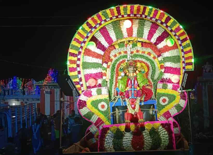 பெரம்பலூர்: நாட்டார்மங்கலத்தில் காத்தாயி அம்மன் வீதி உலா; நாளை தேரோட்டம், தீமிதி விழா!