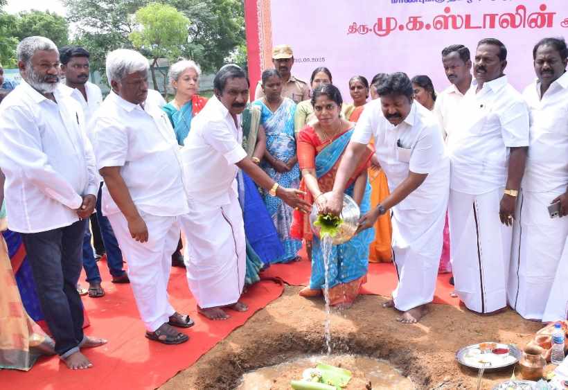பெரம்பலூர்: ரூ.5.27 கோடியில் 20 வகுப்பறைகள், ஆய்வகங்கள் கட்ட முதலமைச்சர் மு. க. ஸ்டாலின் காணொளிக்காட்சியில் அடிக்கல் நாட்டினார்!