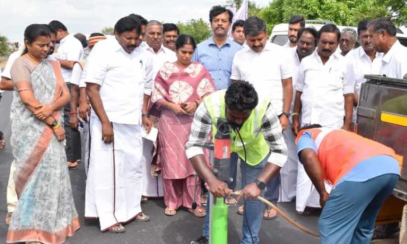 பெரம்பலூர்: ரூ. 28 கோடியில் நடக்கும் சாலை சீரமைப்பு பணிகளை பார்வையிட்ட எம்.பி கே.என். அருண்நேரு!