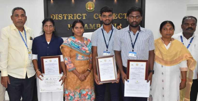 பெரம்பலூர்: அகில இந்திய தேர்வில் ஆலத்தூர் ஐ.டி.ஐ மாணவர்கள் முதலிடம்; கலெக்டரிடம் வாழ்த்து பெற்றனர்!