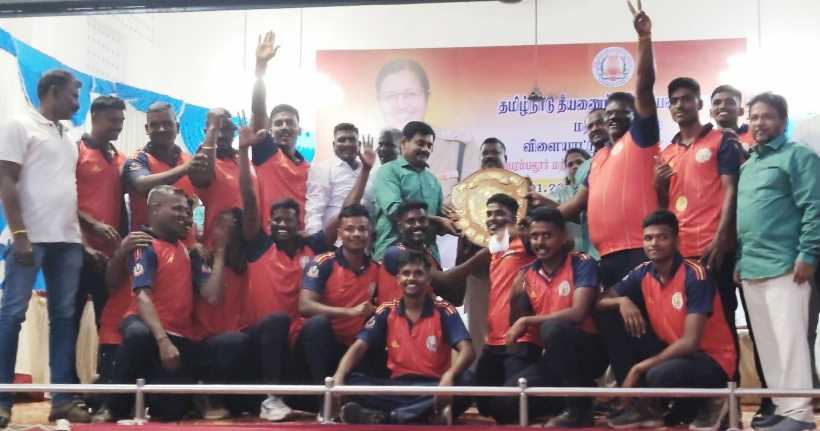 பெரம்பலூர்: தீயணைப்பு துறையினருக்கான திருச்சி மண்டல அளவிலான விளையாட்டுப் போட்டிகள்; ஒட்டு மொத்த சாம்பியனானது தஞ்சை, திருவாரூர் அணி!