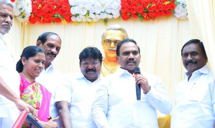 பெரம்பலூர்: அண்ணா வழியில் என்றும் உழைப்போம்; ஹிந்தியை எதிர்ப்போம், வறுமையை வெல்வோம் என அண்ணாதுரை சிலை திறப்பு விழாவில் ஆ.ராசா எம்.பி பேச்சு!