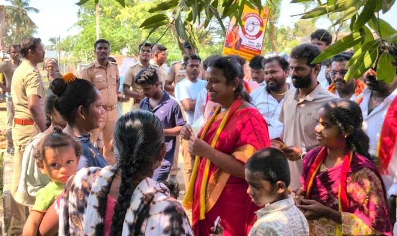 குன்னம்; பலத்த போலீஸ் பாதுகாப்புடன் வாக்குகளை சேகரித்த தவெக வேட்பாளர்!