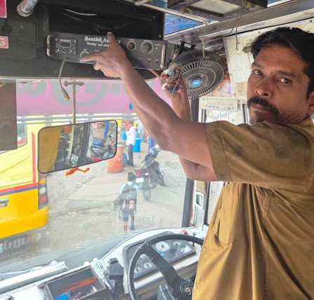 பெரம்பலூர்: கலெக்டருக்கு பேஸ்புக் வழியாக புகார்; பஸ்சில் அதிக சத்தத்தில் பாட்டு; ஆம்பிளிபயர் அகற்றம்!