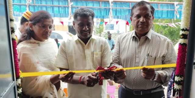 பெரம்பலூர்: அங்கன்வாடி கட்டிடங்கள்; கலெக்டர், எம்.எல்.ஏ திறந்து வைத்தனர்!