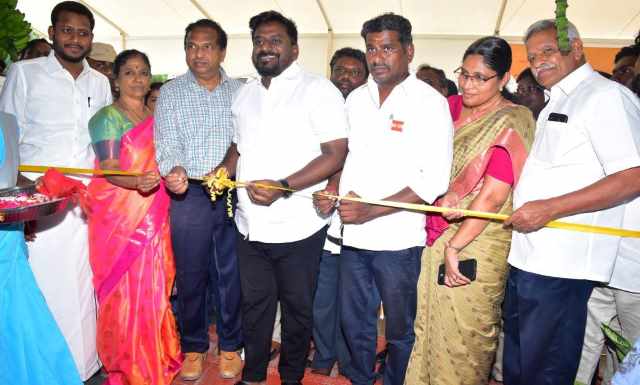 பெரம்பலூர்: புதிய பேருந்து நிலையம் உள்பட 11 கட்டிடங்களை திறந்து வைத்து, ரூ.1.21 கோடியில் நலத்திட்ட உதவிகளை வழங்கினார் அமைச்சர் ராஜ்மோகன்!